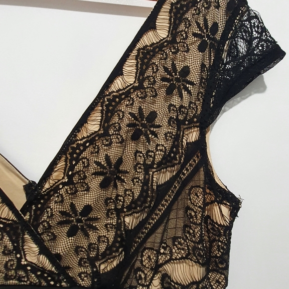 Teaberry size 12 black cocktail dress with lace - Picture 3 of 5